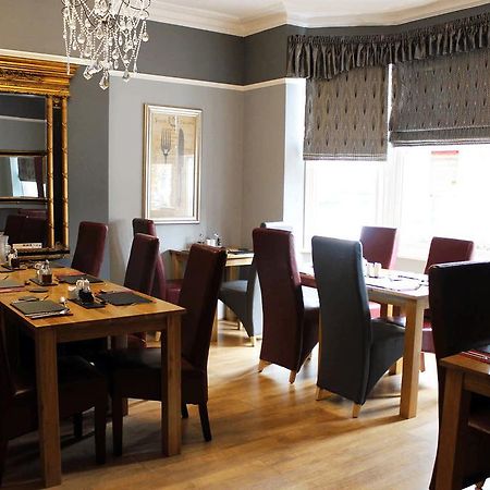 Hazeldene Guest House Selby Bagian luar foto